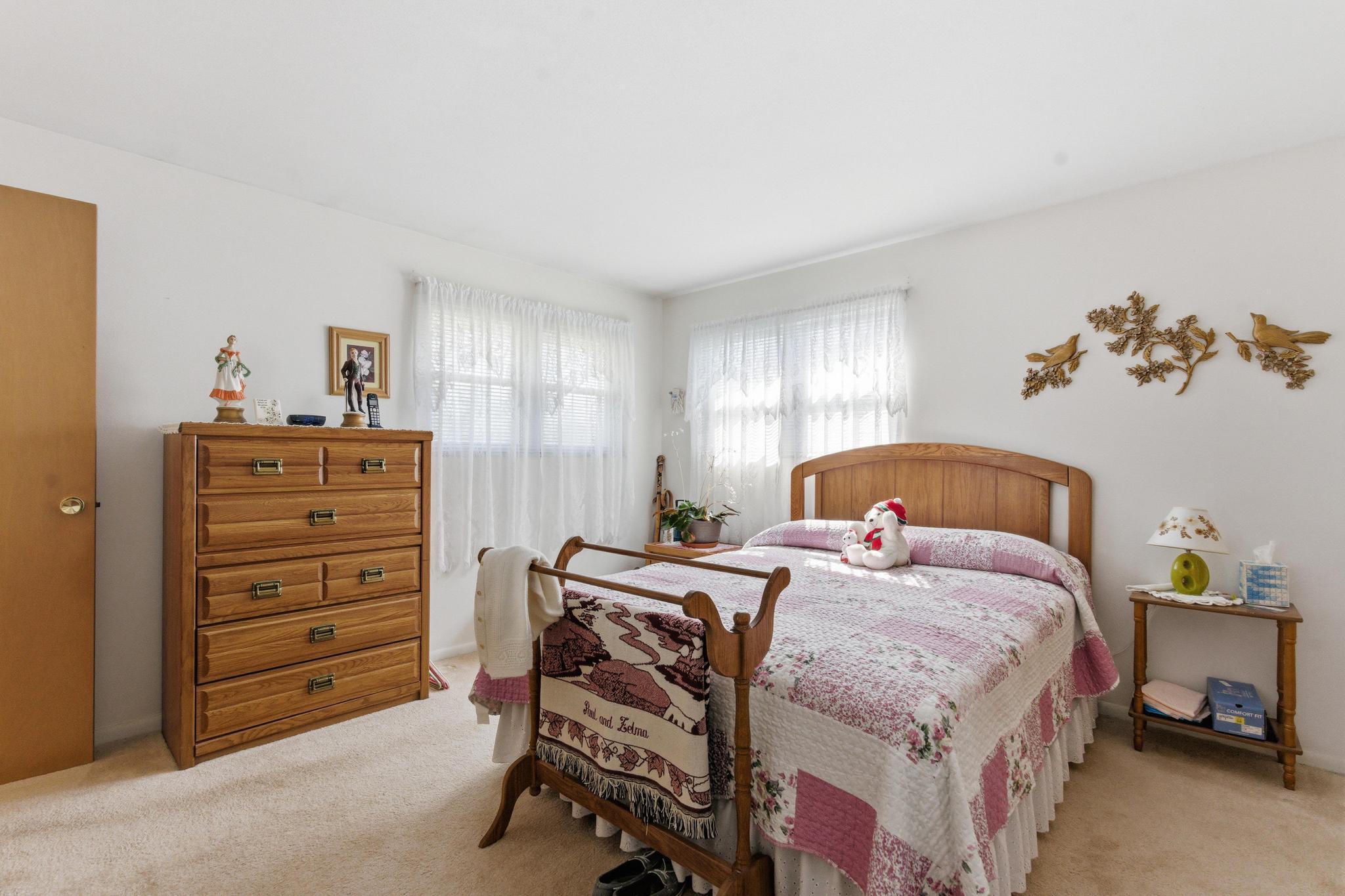 422 Sherwood Park Drive, Springfield, Ohio 45505