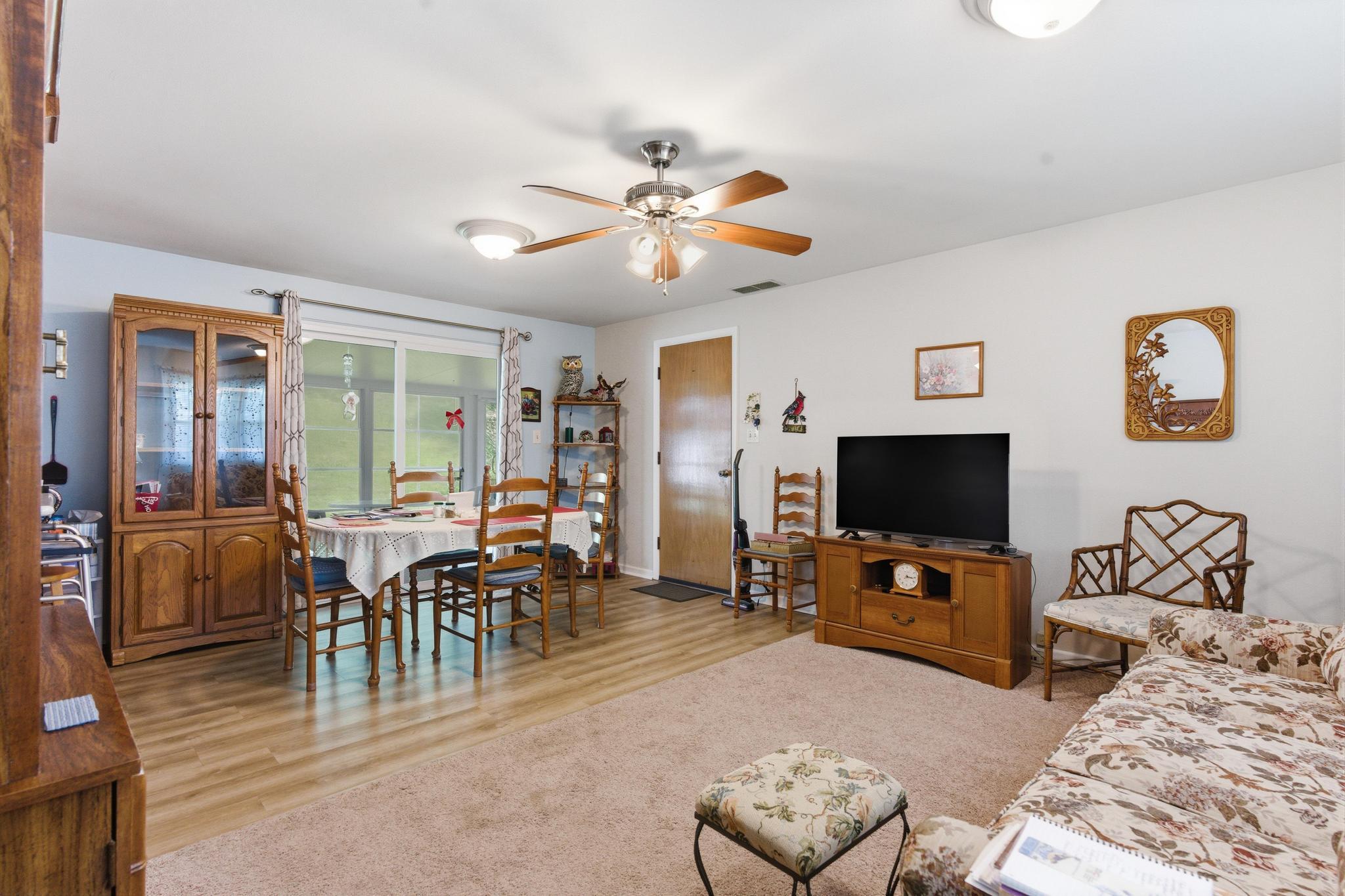 422 Sherwood Park Drive, Springfield, Ohio 45505