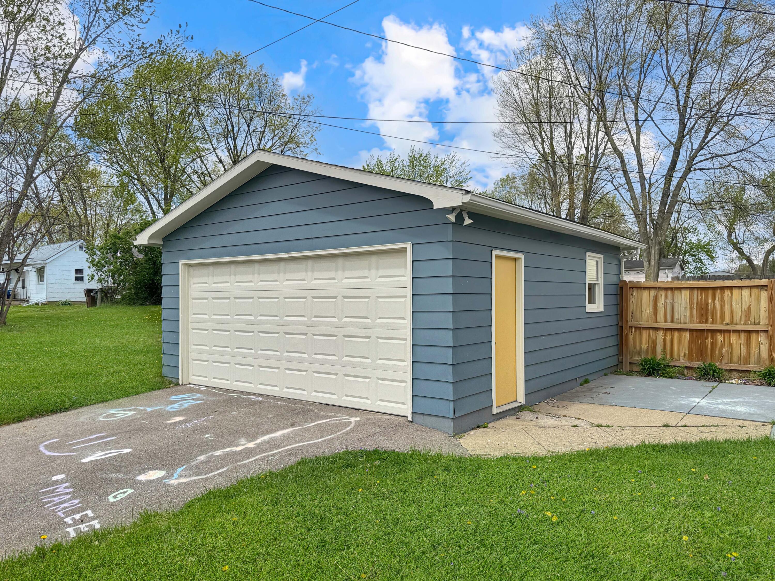 704 Russell Street, Urbana, Ohio 43078