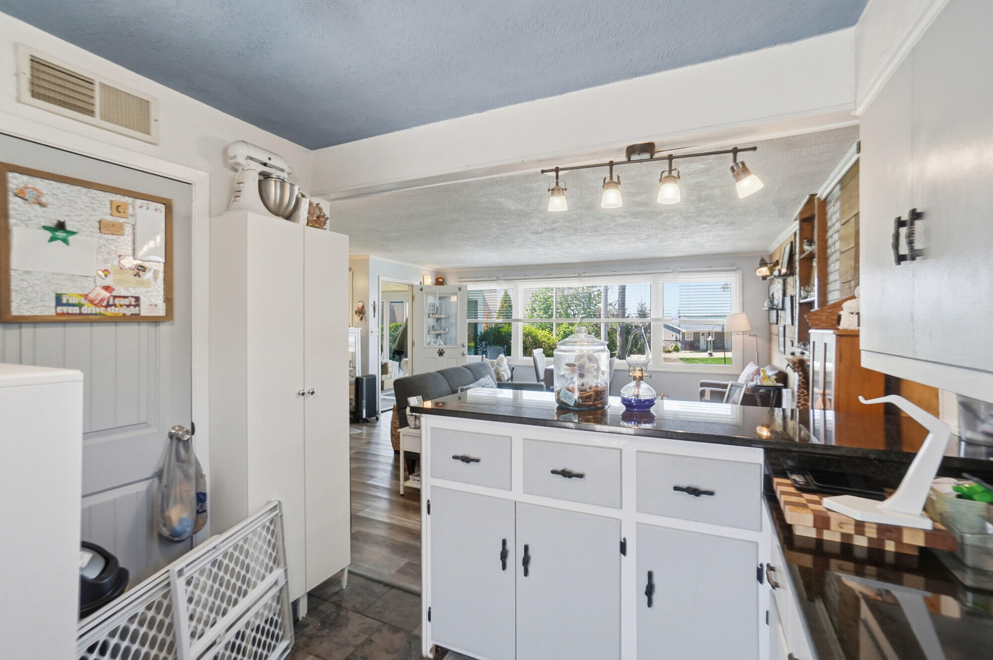 10436 Seminole Shore Drive, Huntsville, Ohio 43324