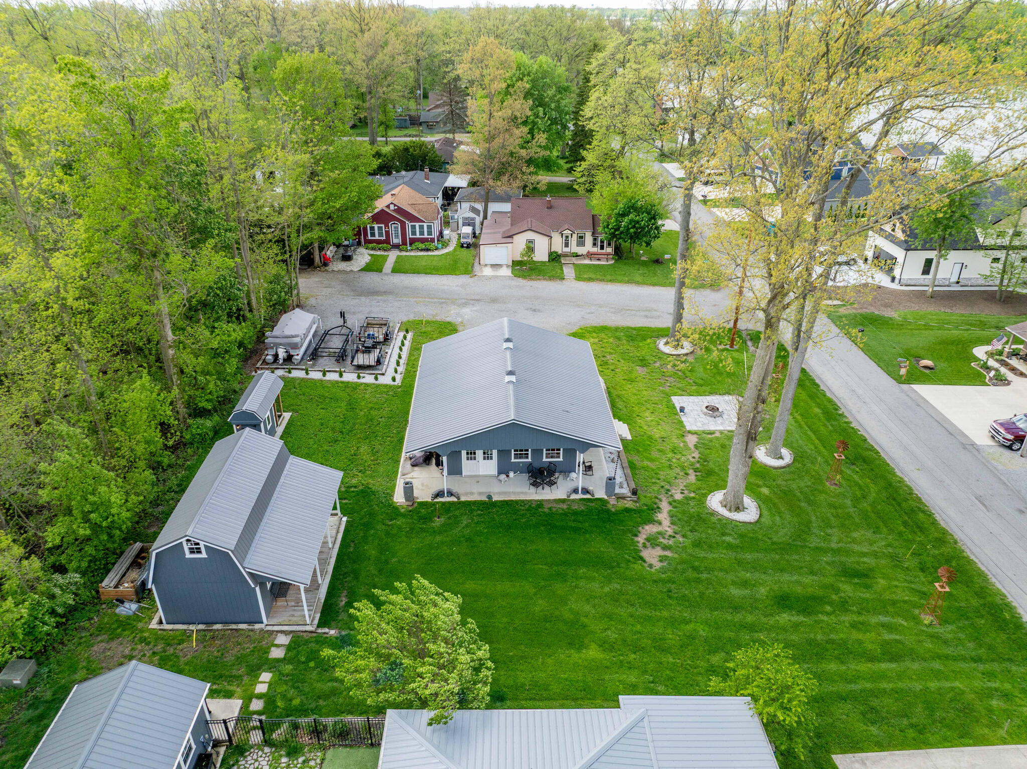 10436 Seminole Shore Drive, Huntsville, Ohio 43324