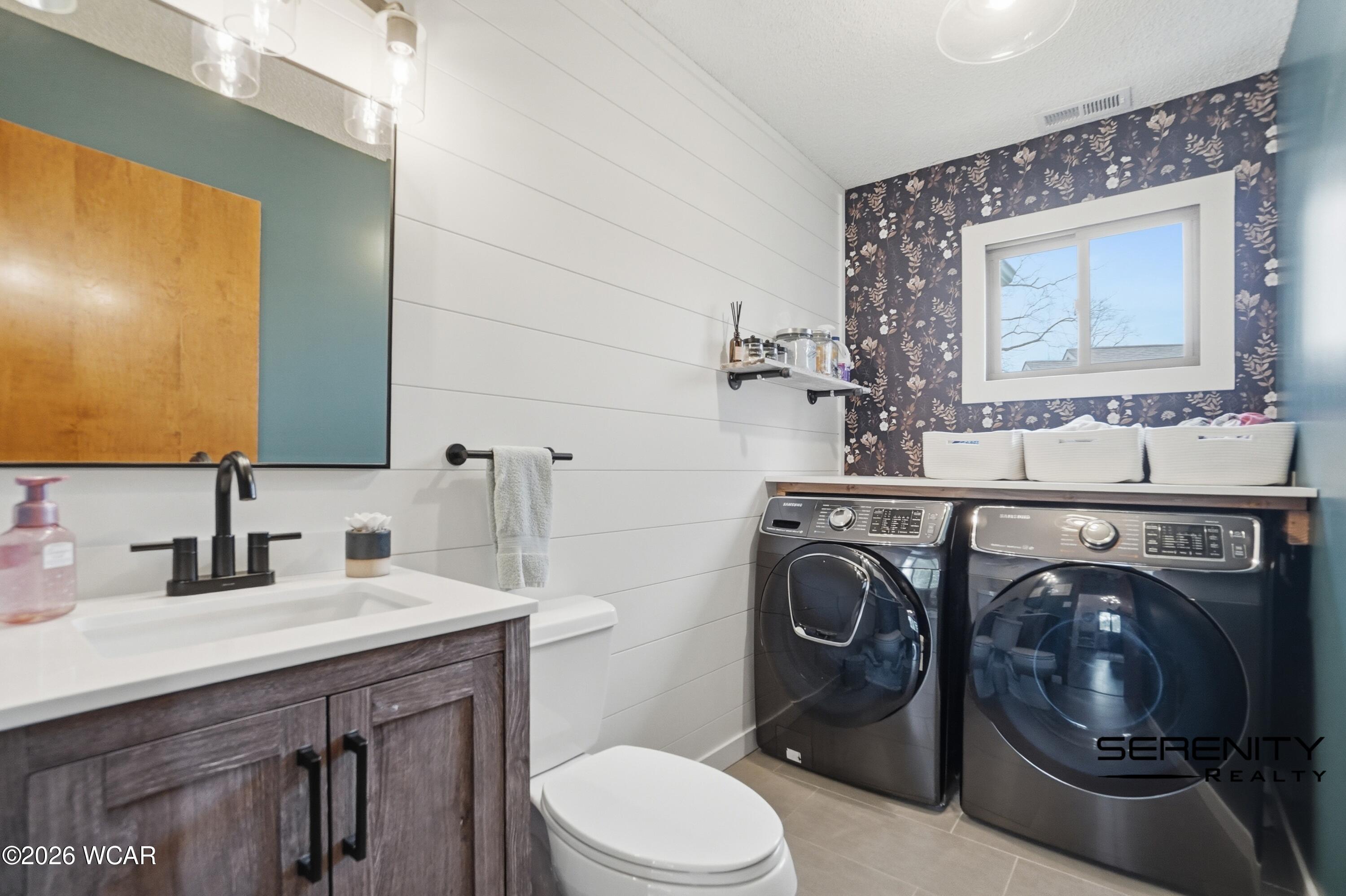 215 White Oaks Court, Russells Point, Ohio