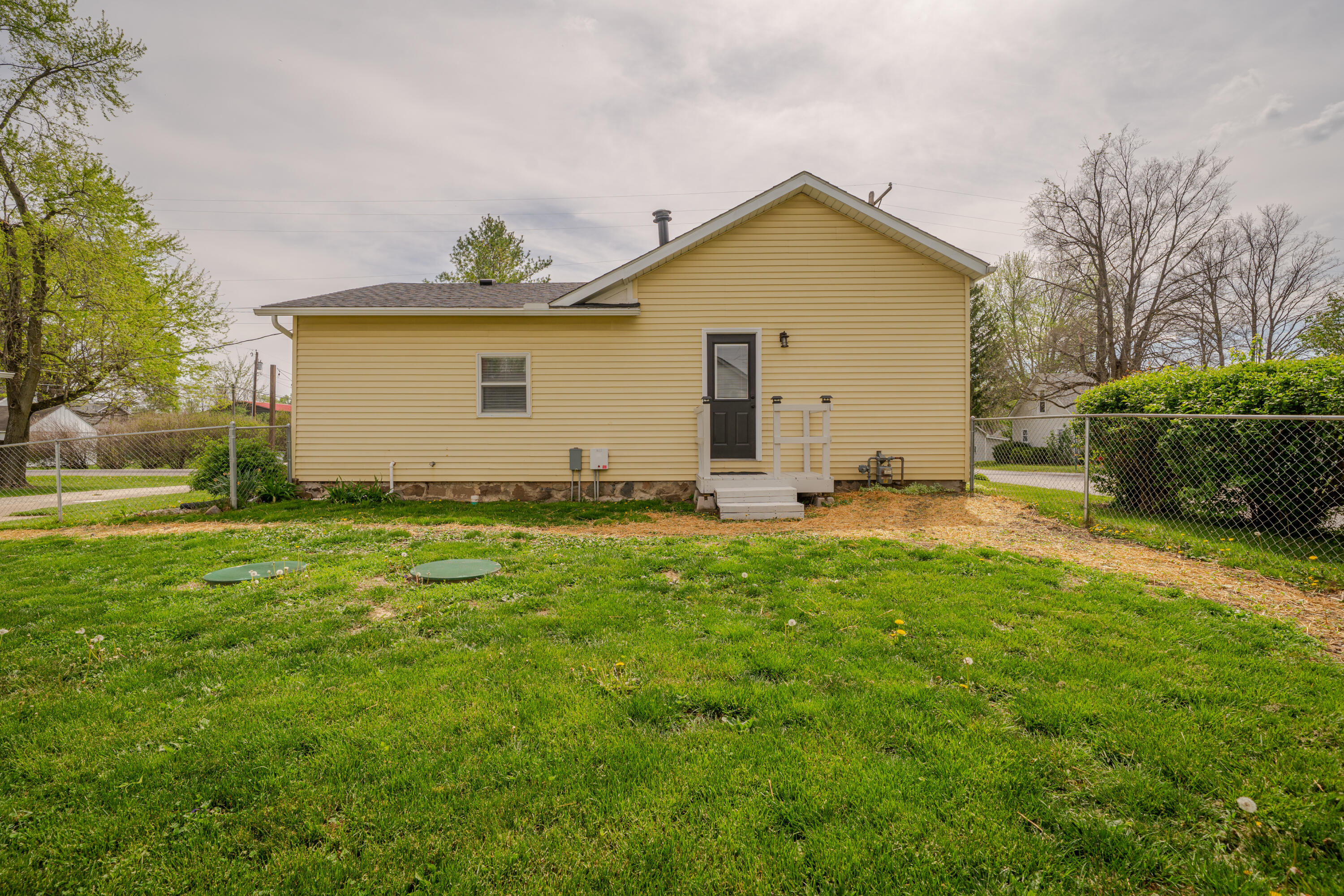 102 Monroe Street, Christiansburg, Ohio 45389