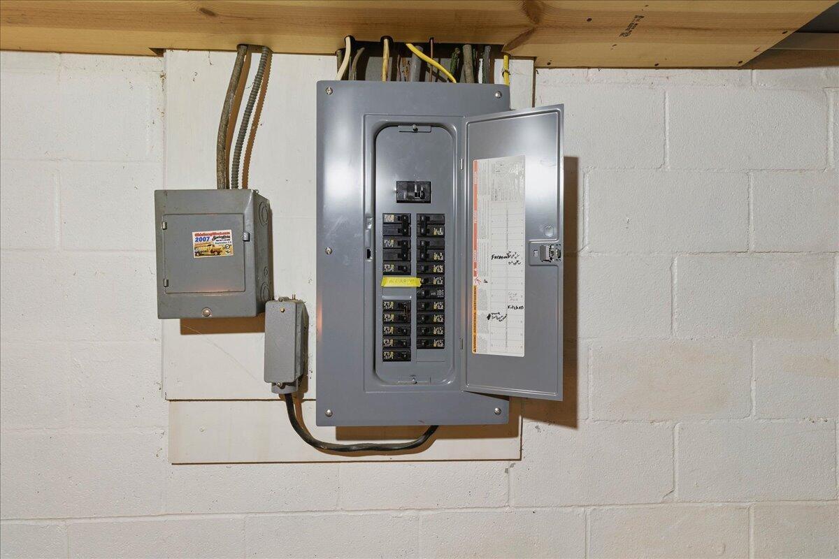 2821 Dayton Springfield Road, Springfield, Ohio 45506