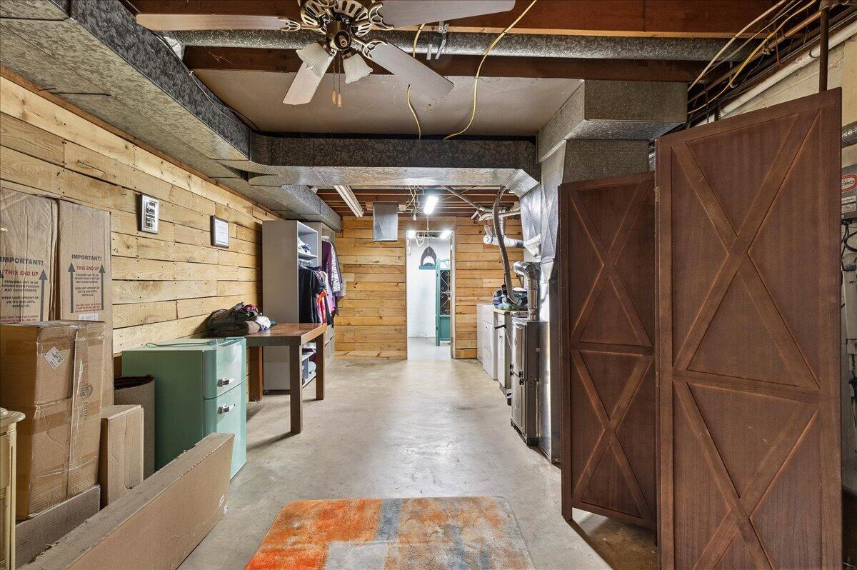 2821 Dayton Springfield Road, Springfield, Ohio 45506