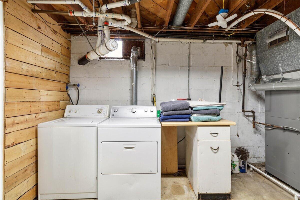 2821 Dayton Springfield Road, Springfield, Ohio 45506