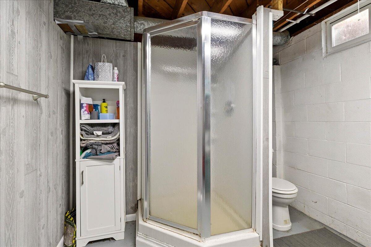 2821 Dayton Springfield Road, Springfield, Ohio 45506