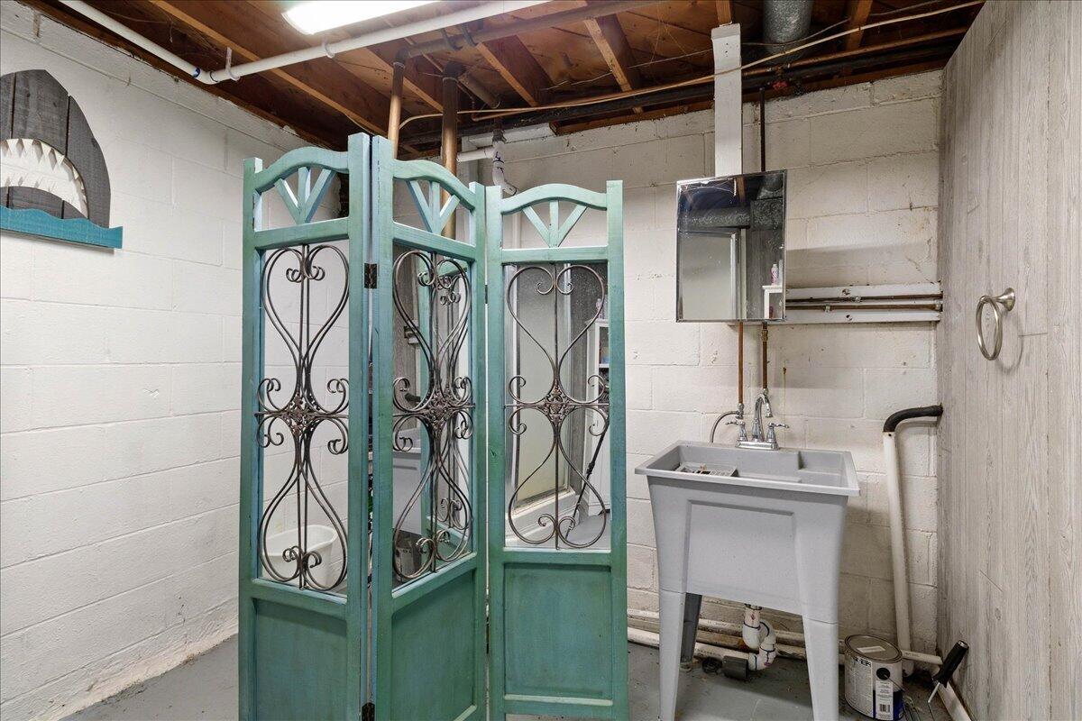 2821 Dayton Springfield Road, Springfield, Ohio 45506