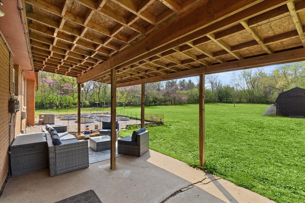 2821 Dayton Springfield Road, Springfield, Ohio 45506