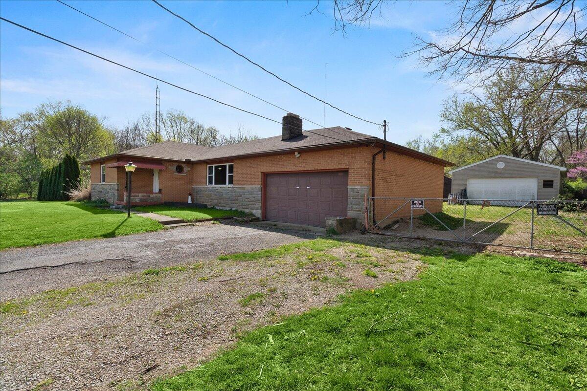 2821 Dayton Springfield Road, Springfield, Ohio 45506