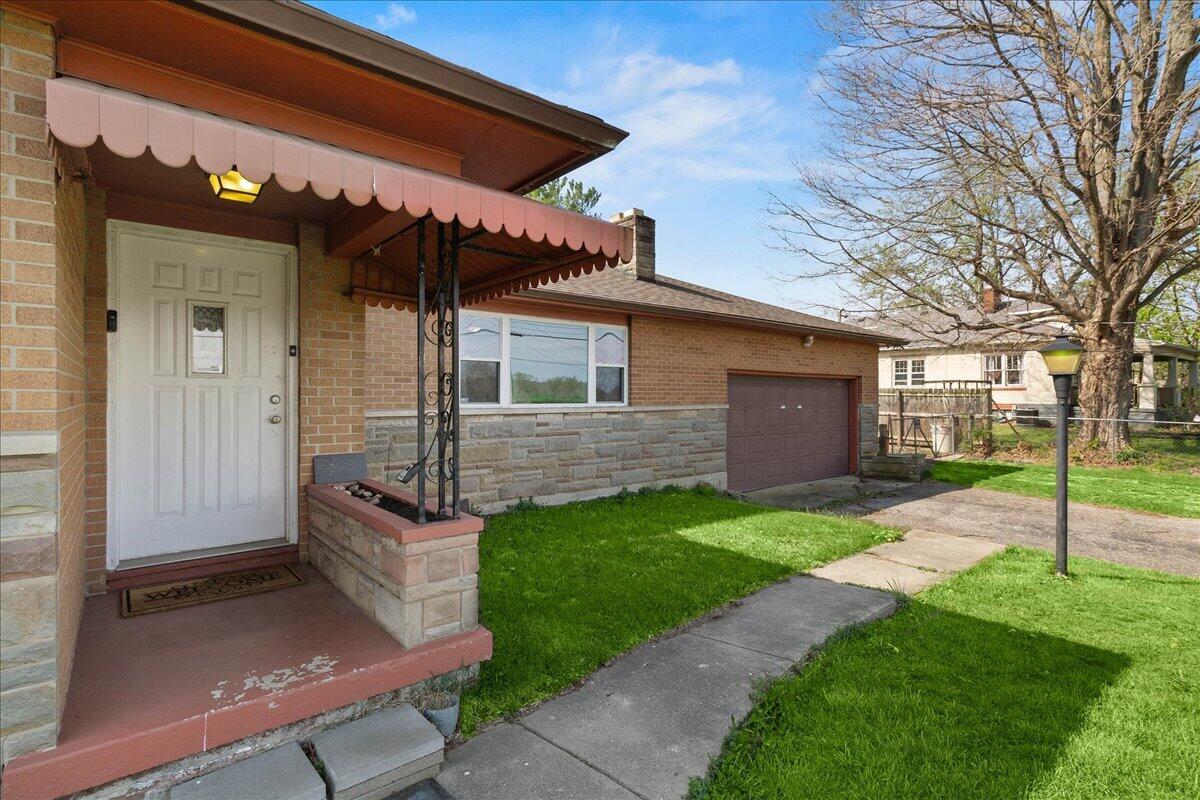 2821 Dayton Springfield Road, Springfield, Ohio 45506