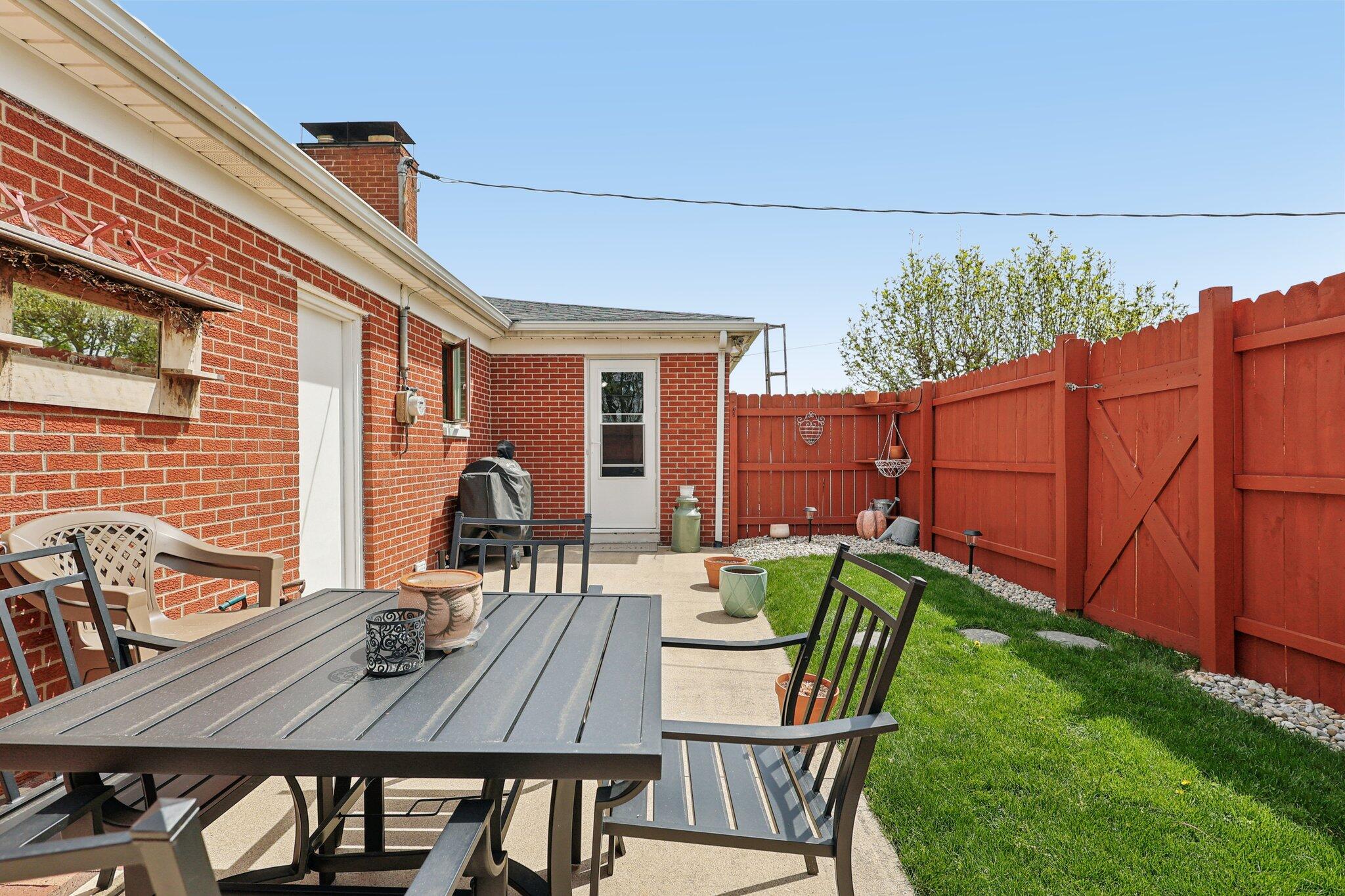 317 Harrison Street, New Madison, Ohio 45346