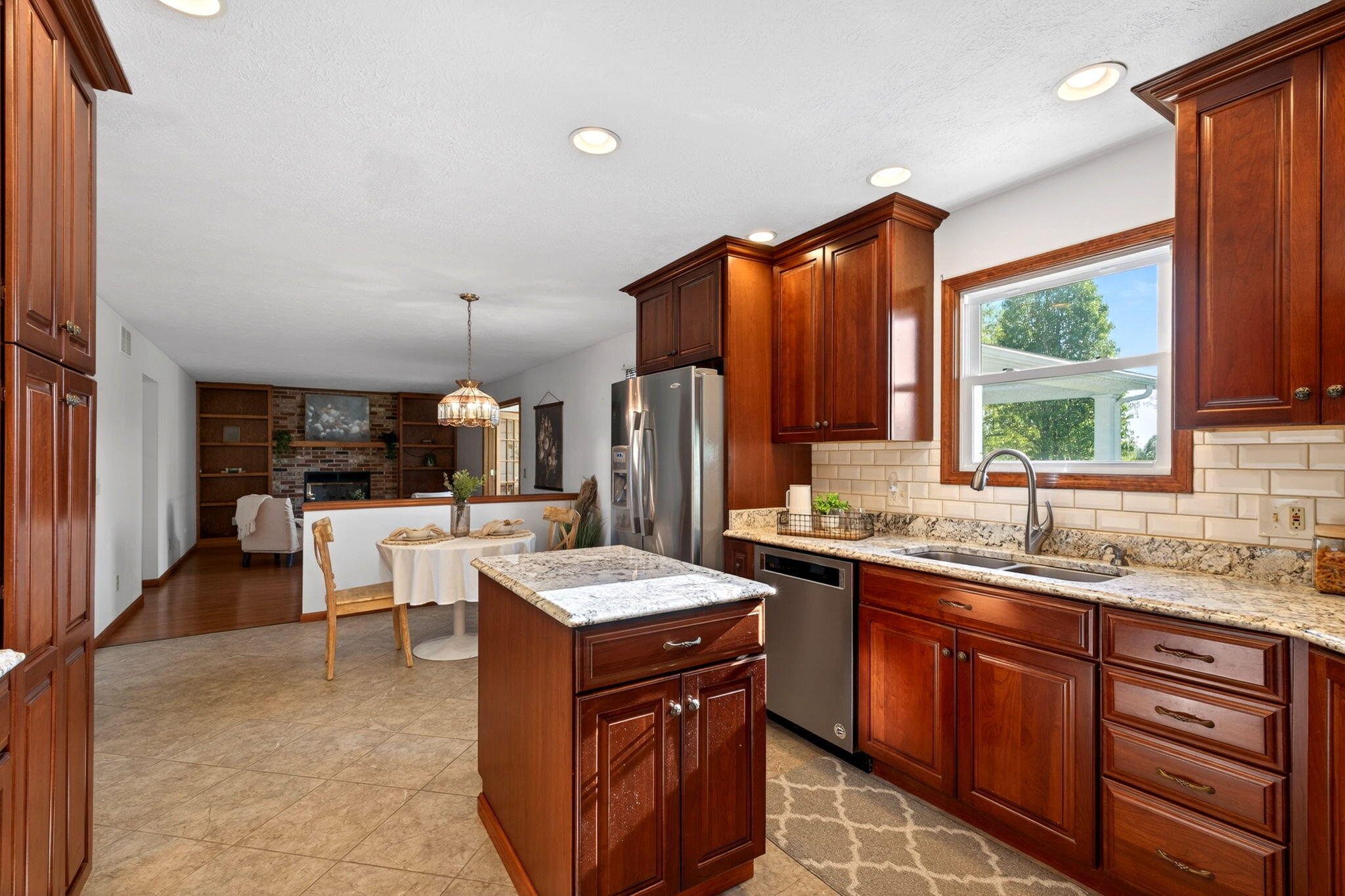 3722 Marbella Avenue, Springfield, Ohio 45502