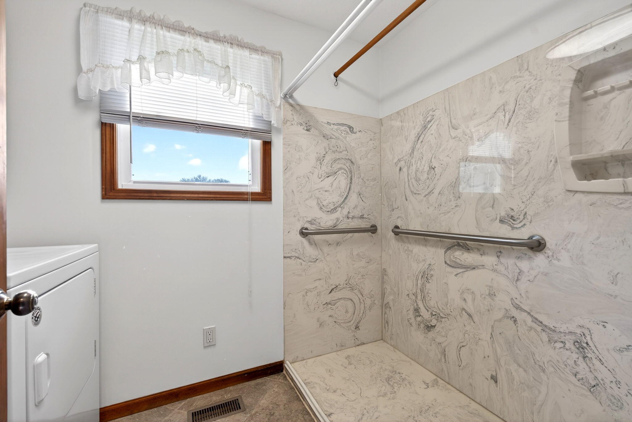 3722 Marbella Avenue, Springfield, Ohio 45502