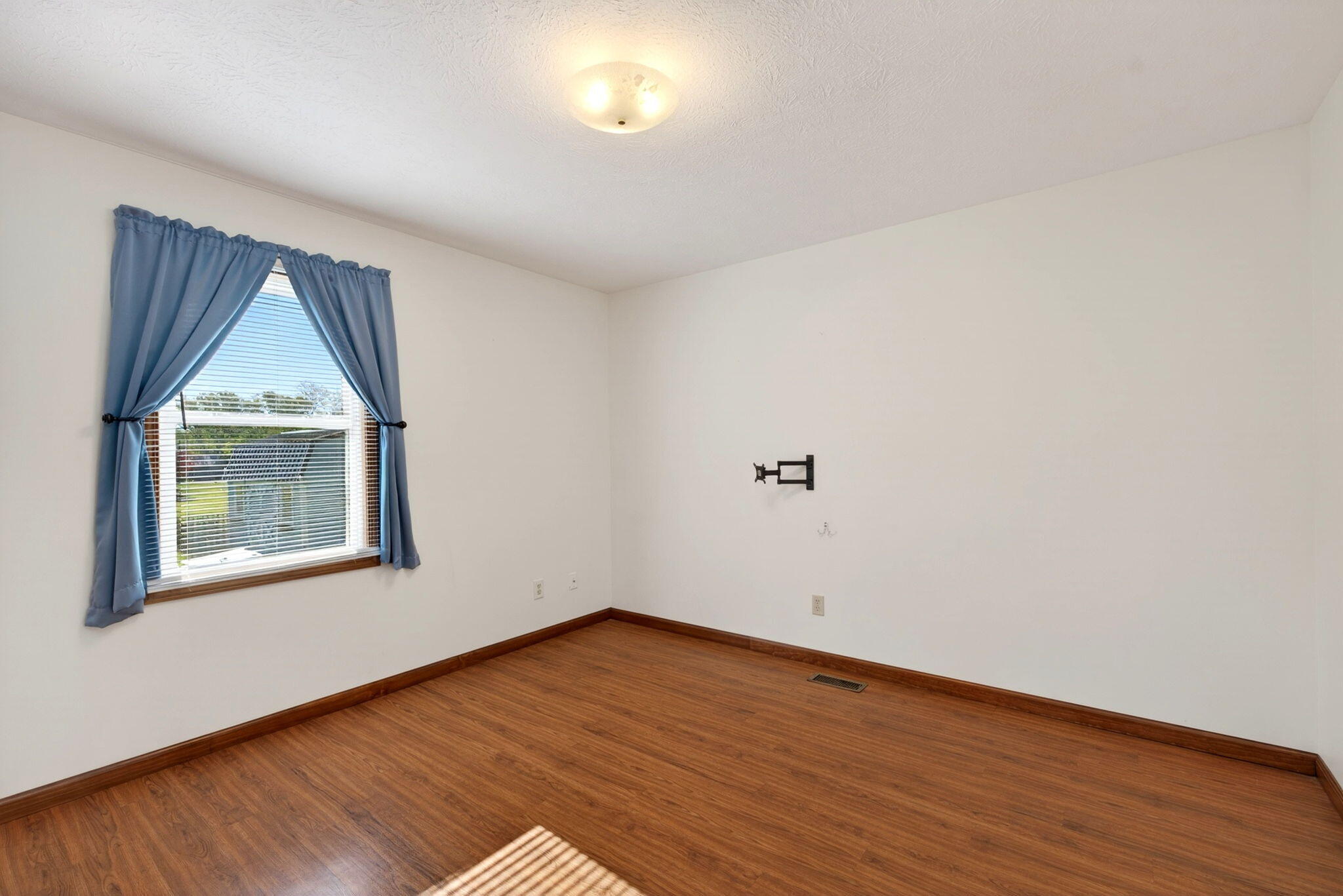 3722 Marbella Avenue, Springfield, Ohio 45502