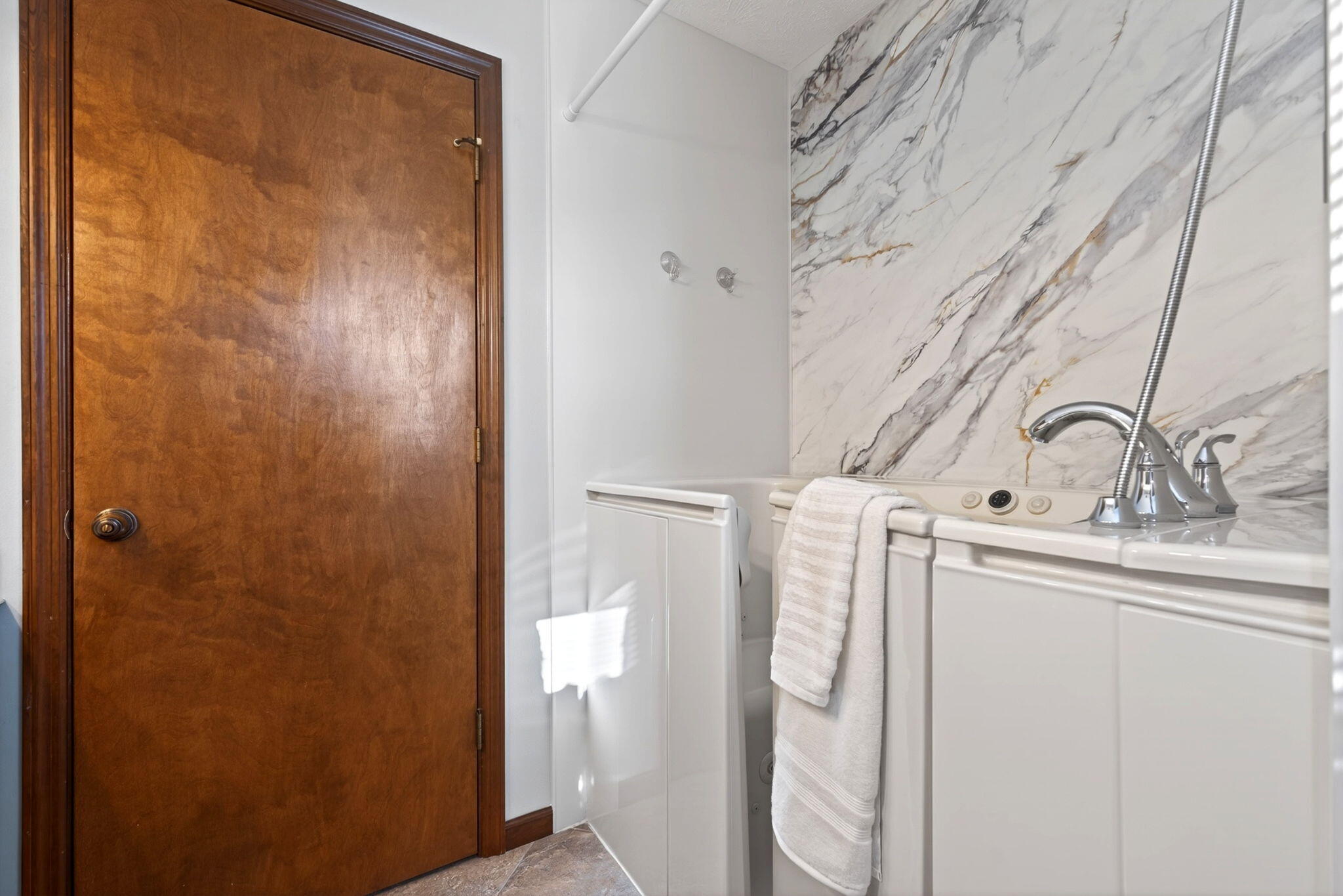 3722 Marbella Avenue, Springfield, Ohio 45502