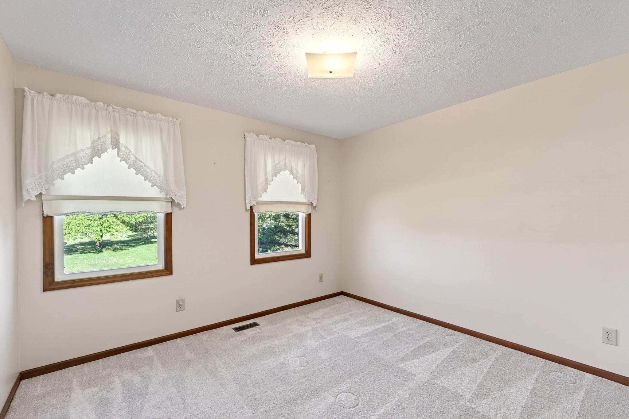 3722 Marbella Avenue, Springfield, Ohio 45502