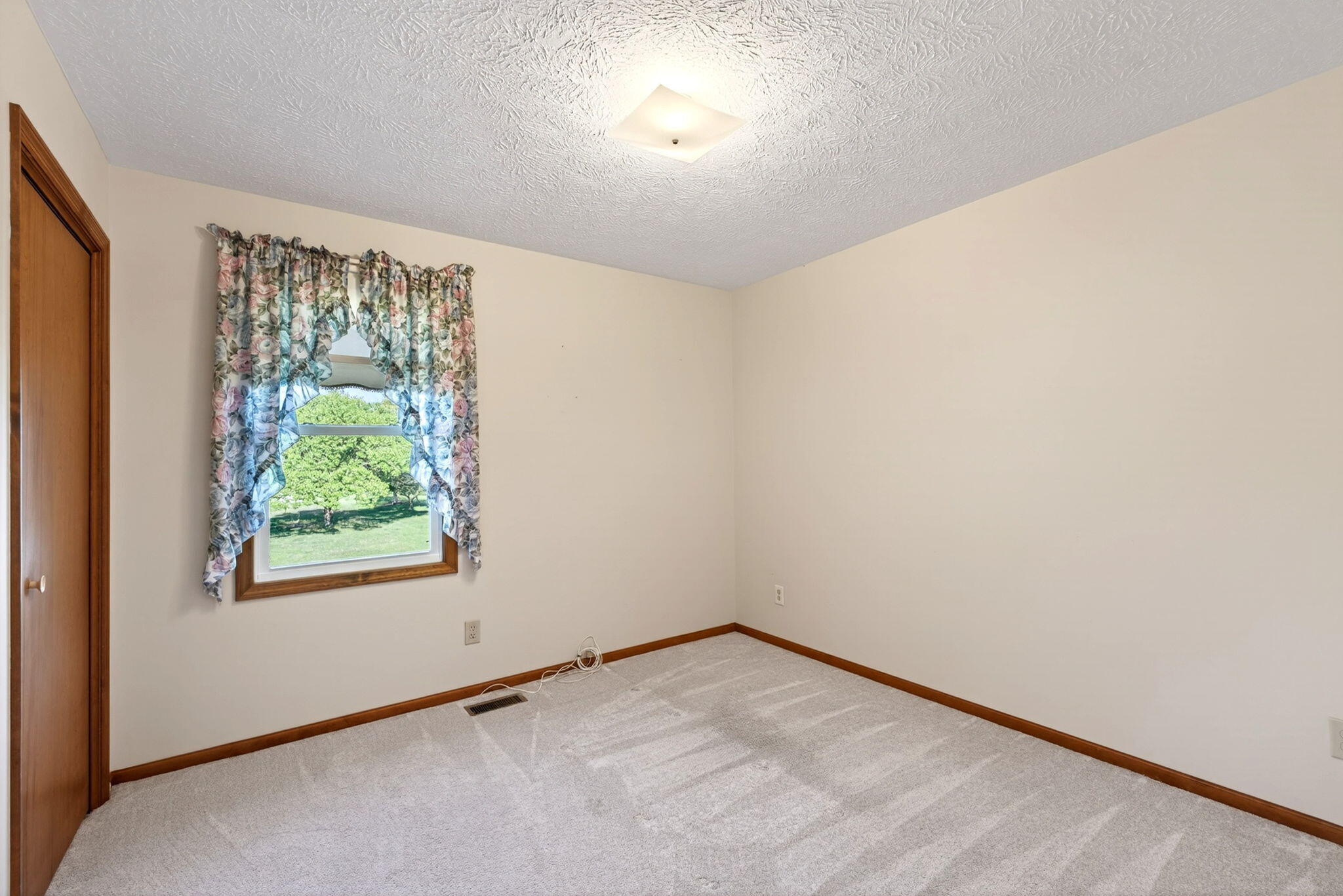 3722 Marbella Avenue, Springfield, Ohio 45502