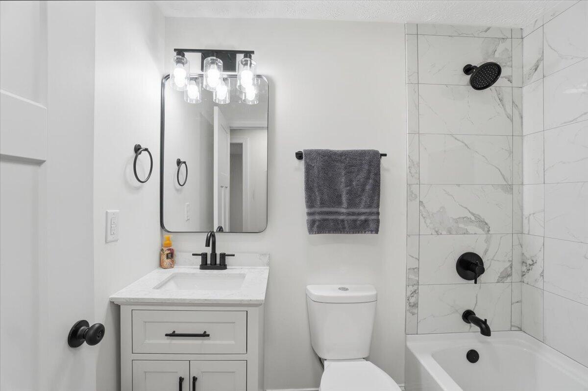 116 Lynn Street, Mechanicsburg, Ohio 43044