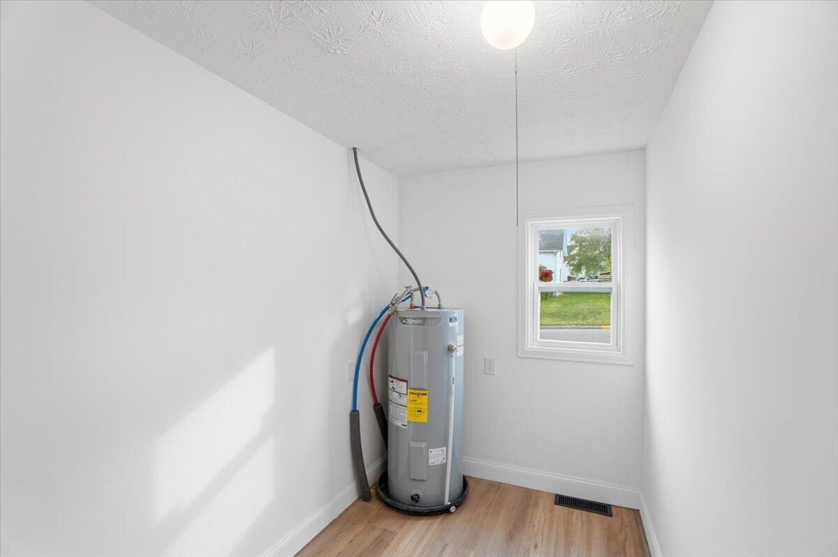 116 Lynn Street, Mechanicsburg, Ohio 43044