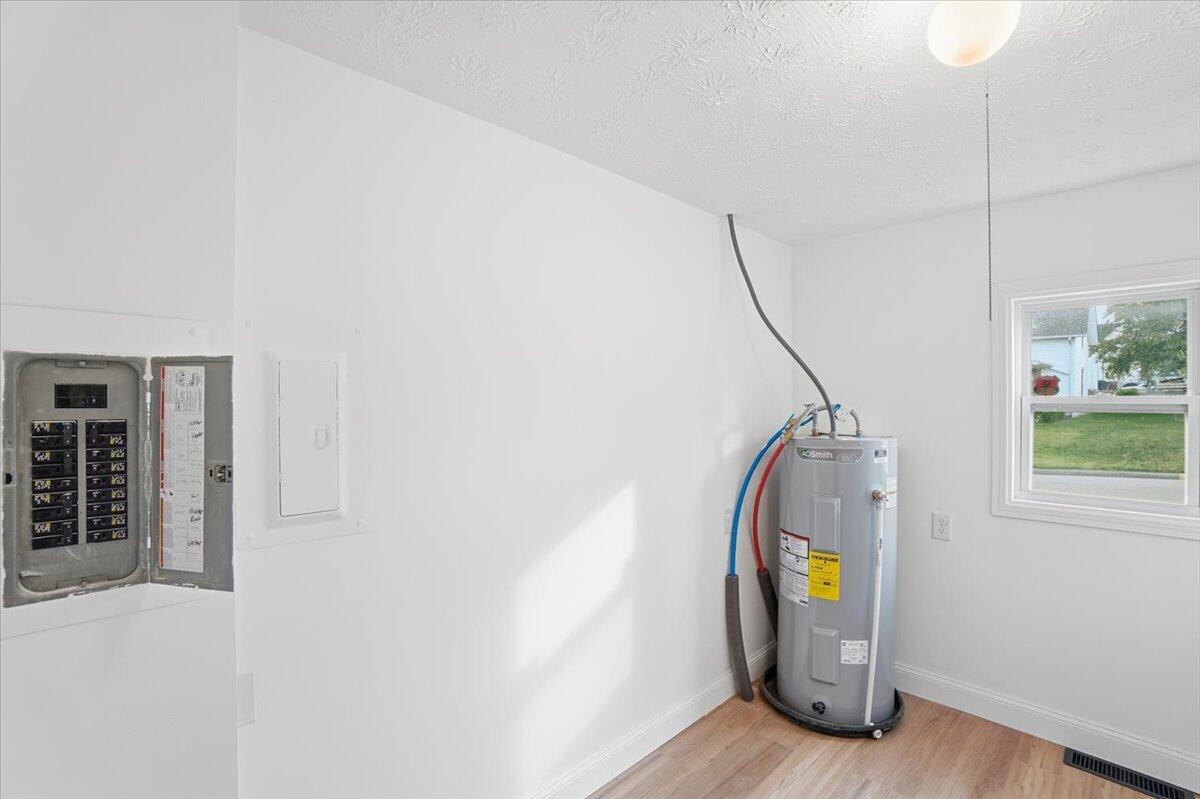 116 Lynn Street, Mechanicsburg, Ohio 43044