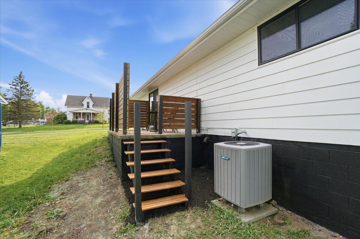 116 Lynn Street, Mechanicsburg, Ohio 43044