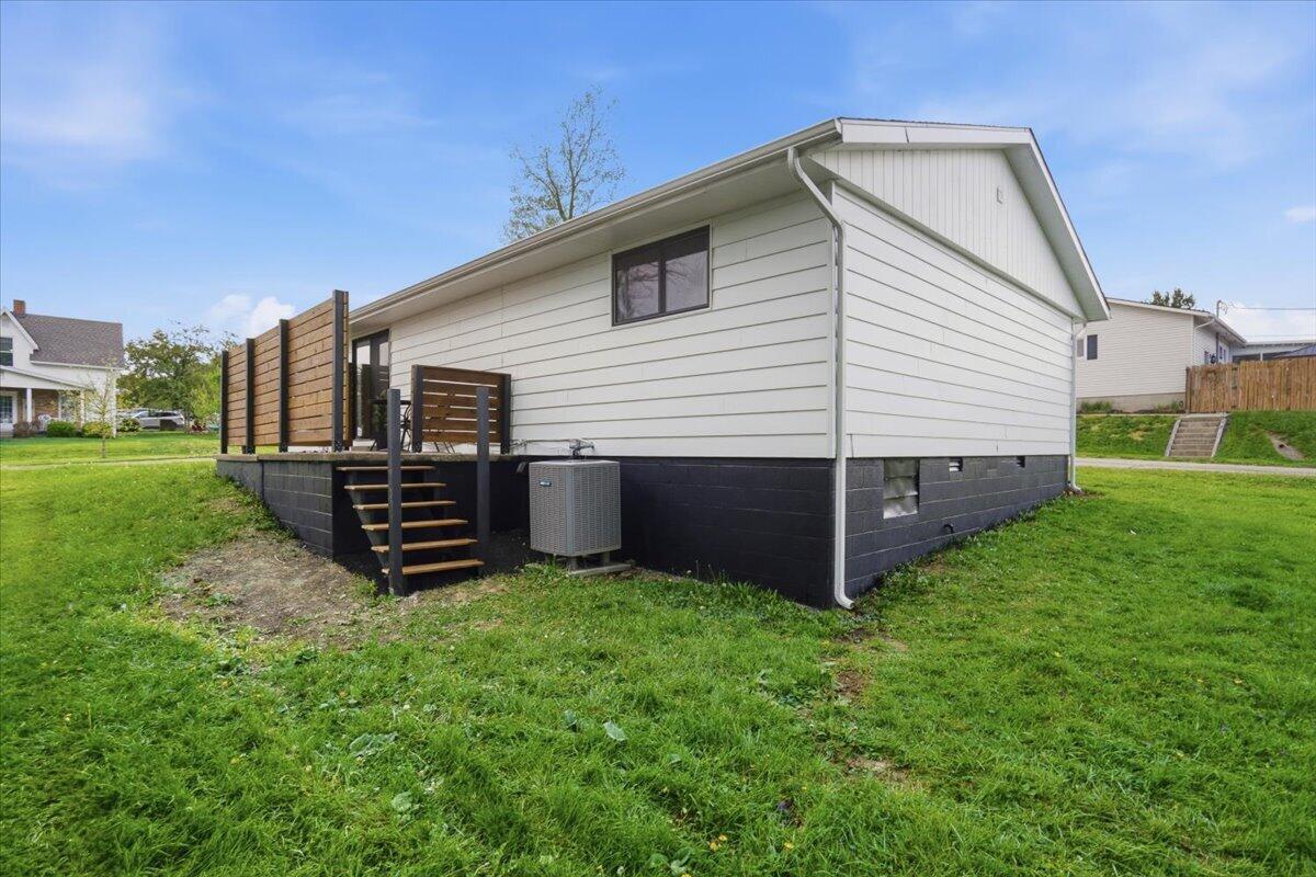 116 Lynn Street, Mechanicsburg, Ohio 43044