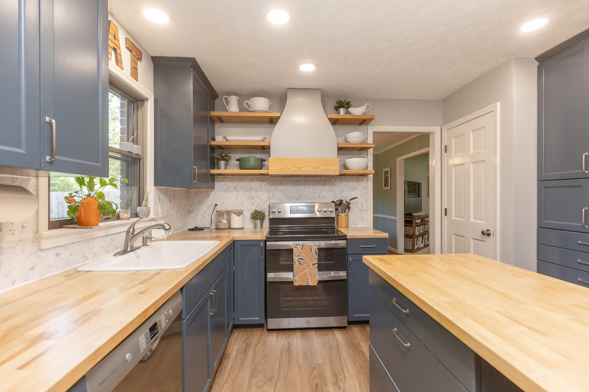 1675 Laurel Creek Drive, Troy, Ohio 45373