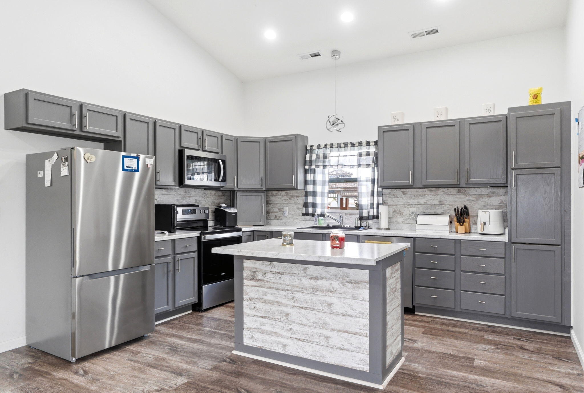 2970 Old US Highway 40, London, Ohio 43140