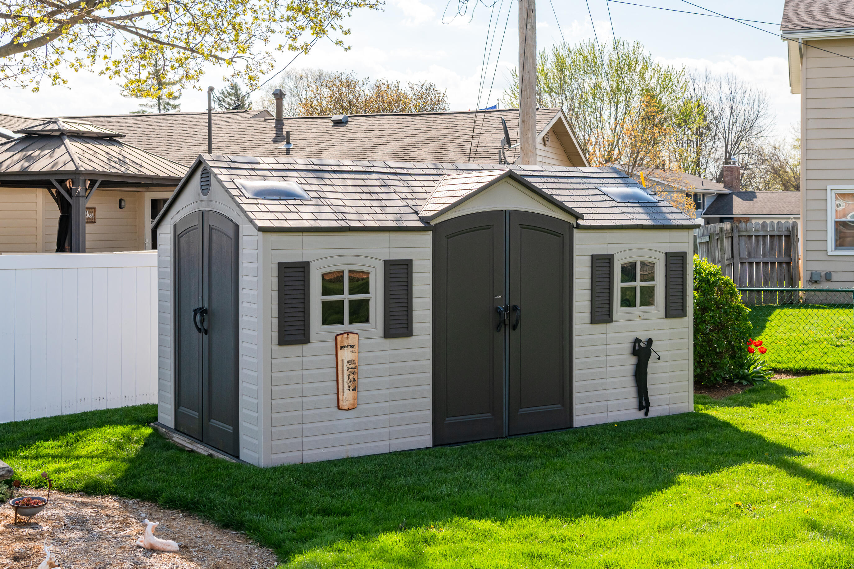 320 Garber Drive, Tipp City, Ohio 45371