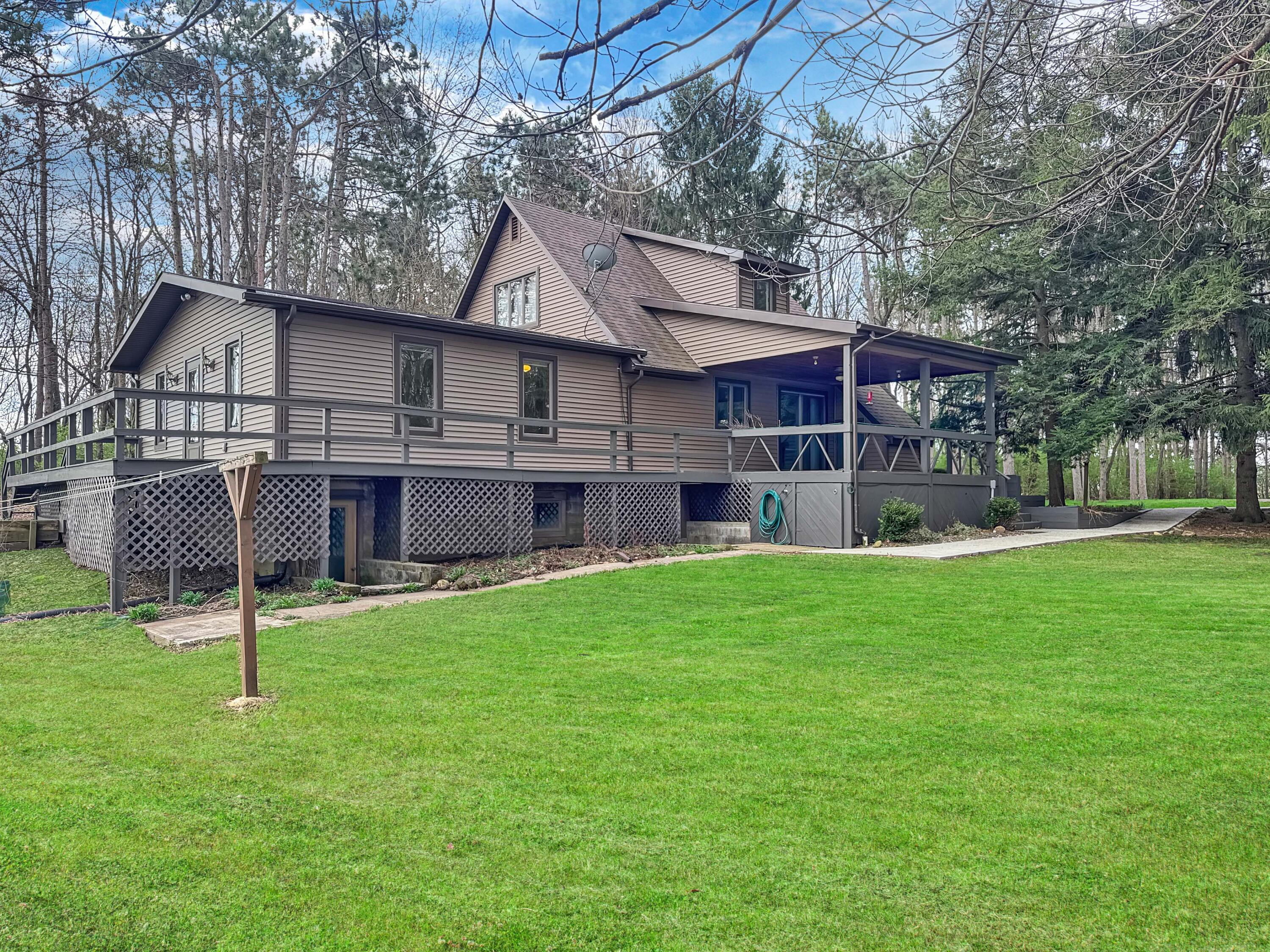 1518 Childrens Home Road, Urbana, Ohio 43078