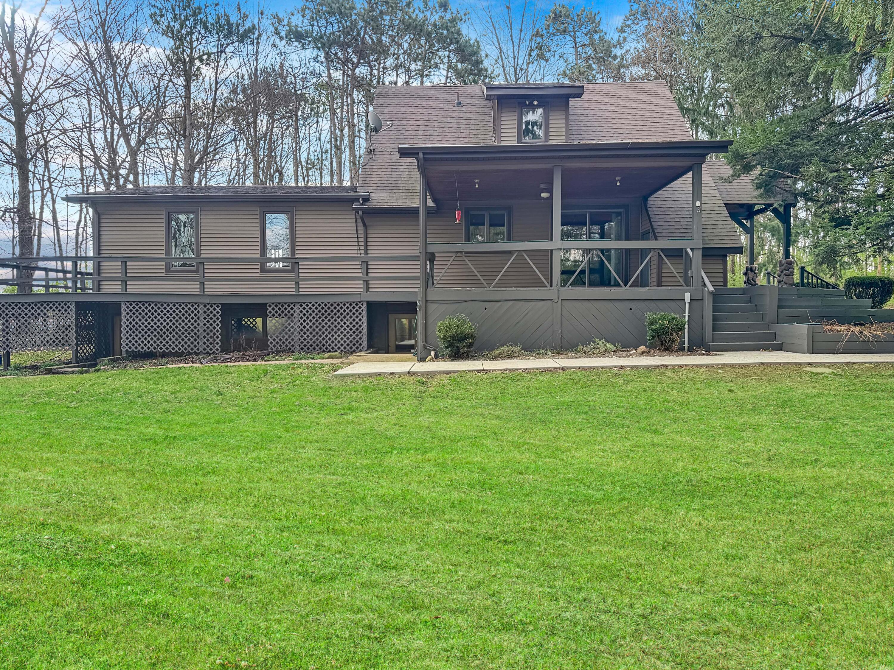 1518 Childrens Home Road, Urbana, Ohio 43078