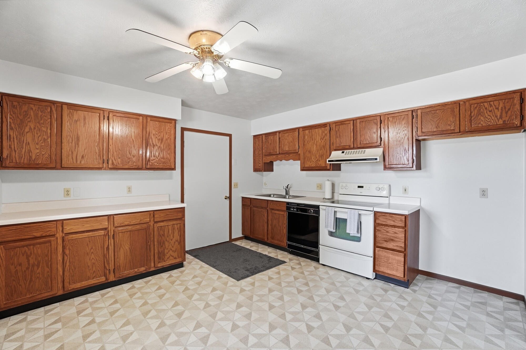 4898 Brannan Drive, Springfield, Ohio 45502