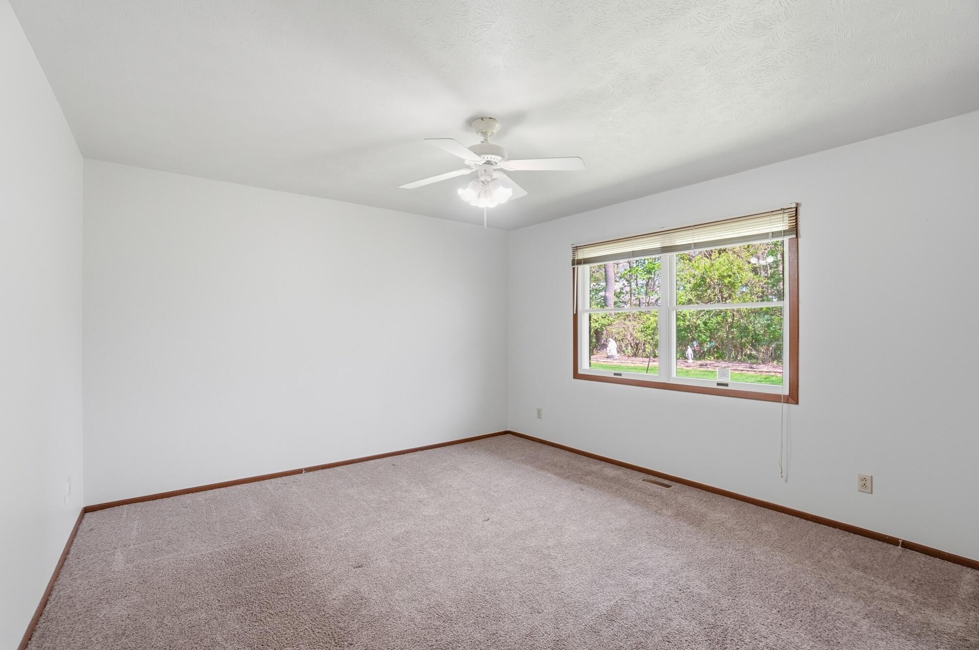 4898 Brannan Drive, Springfield, Ohio 45502