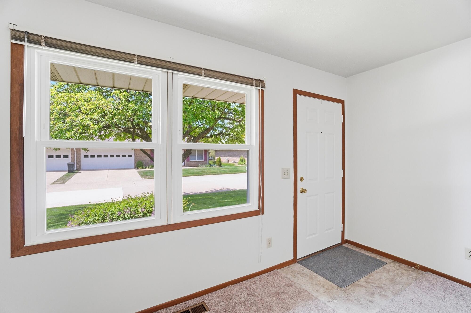 4898 Brannan Drive, Springfield, Ohio 45502