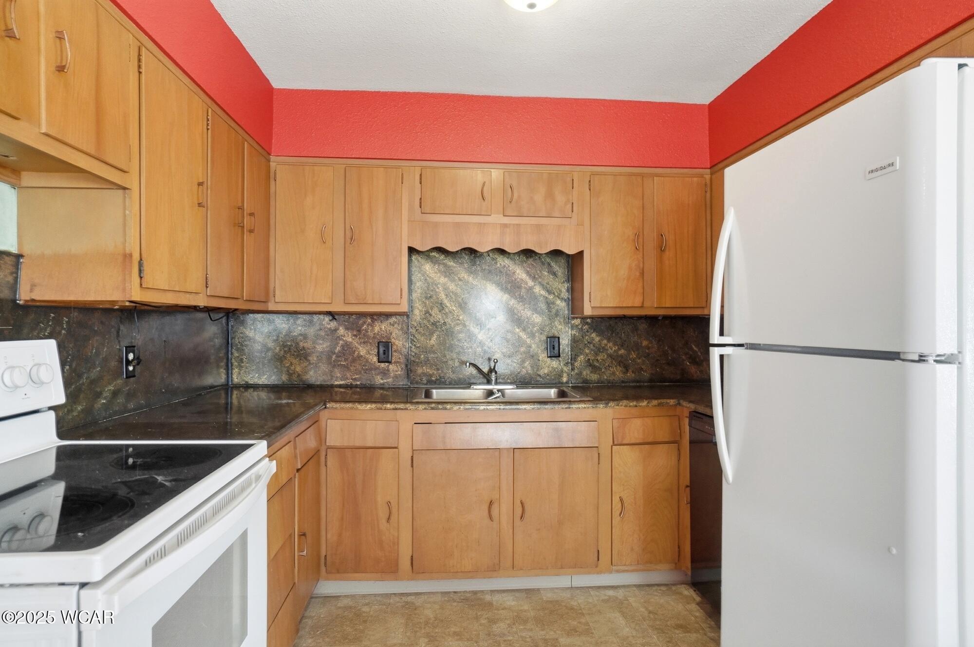 15044 Main Street, Venedocia, Ohio