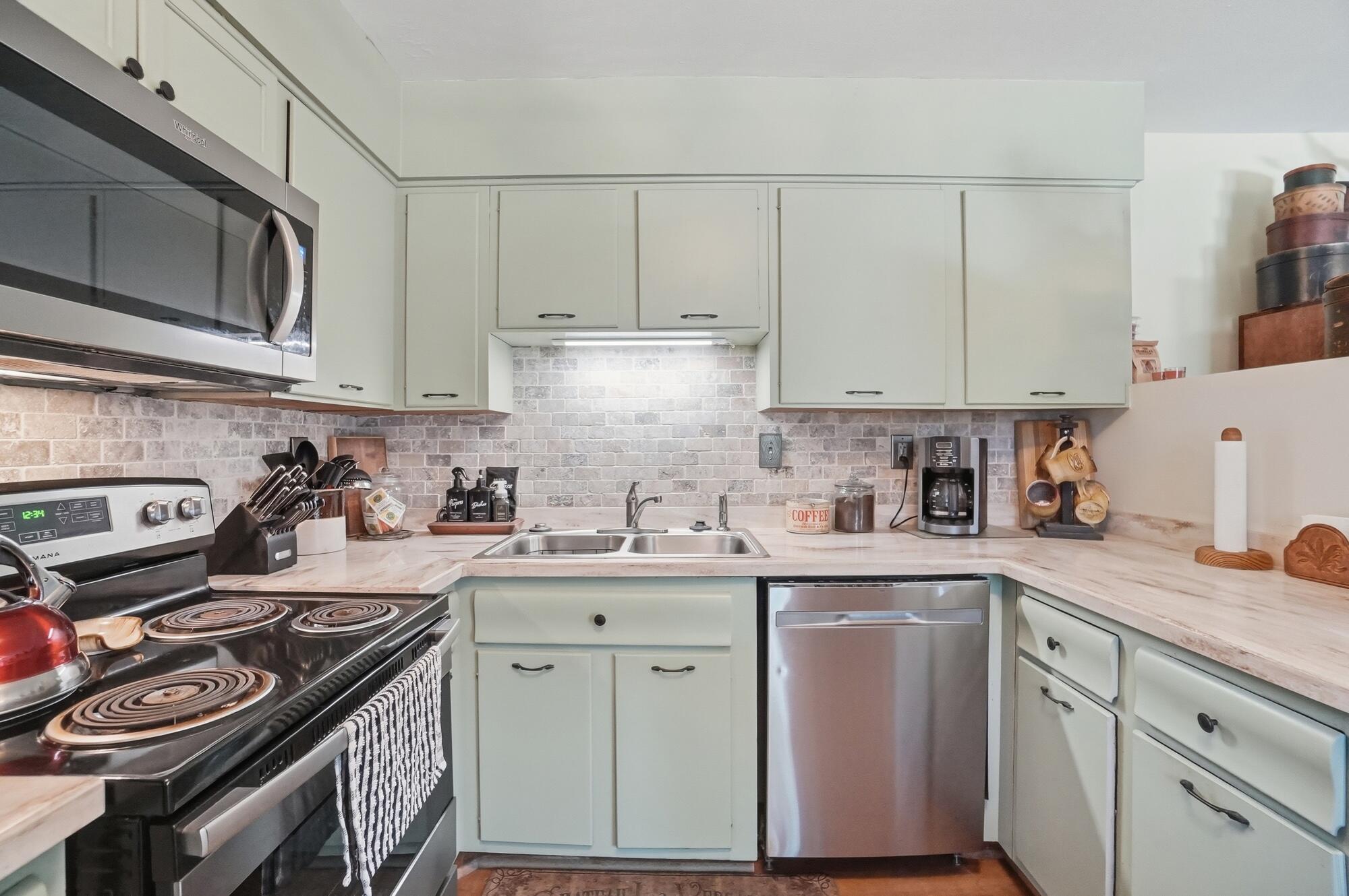 106 Sharon Drive, Piqua, Ohio 45356