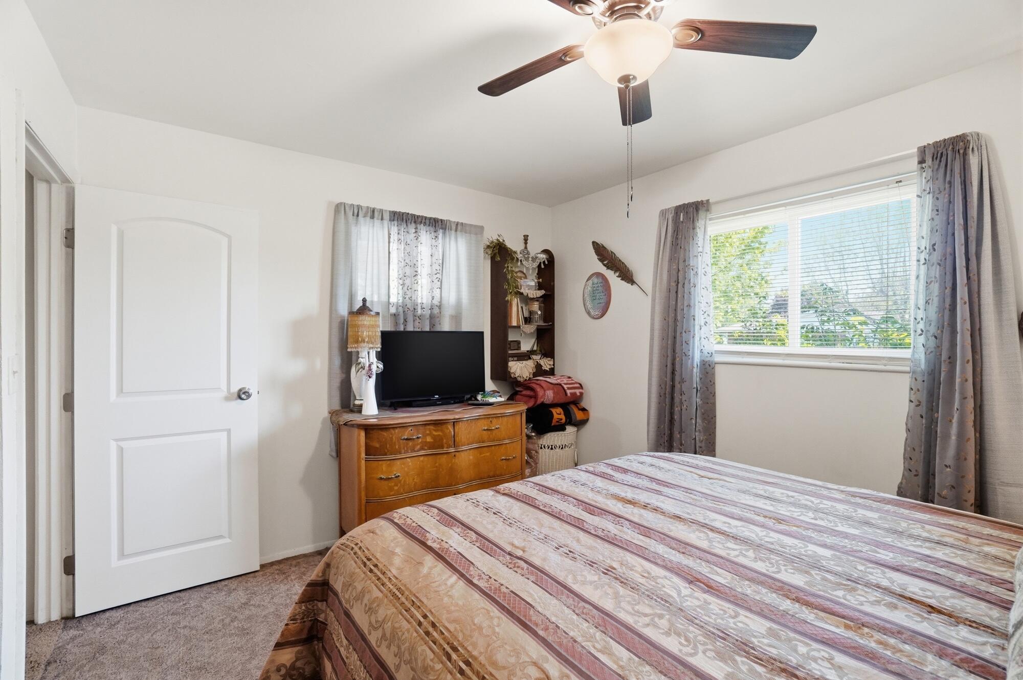 106 Sharon Drive, Piqua, Ohio 45356