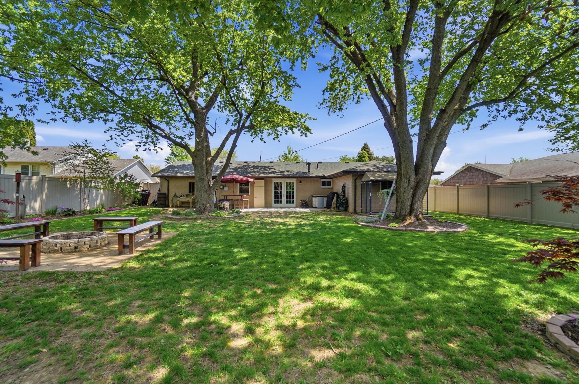 106 Sharon Drive, Piqua, Ohio 45356