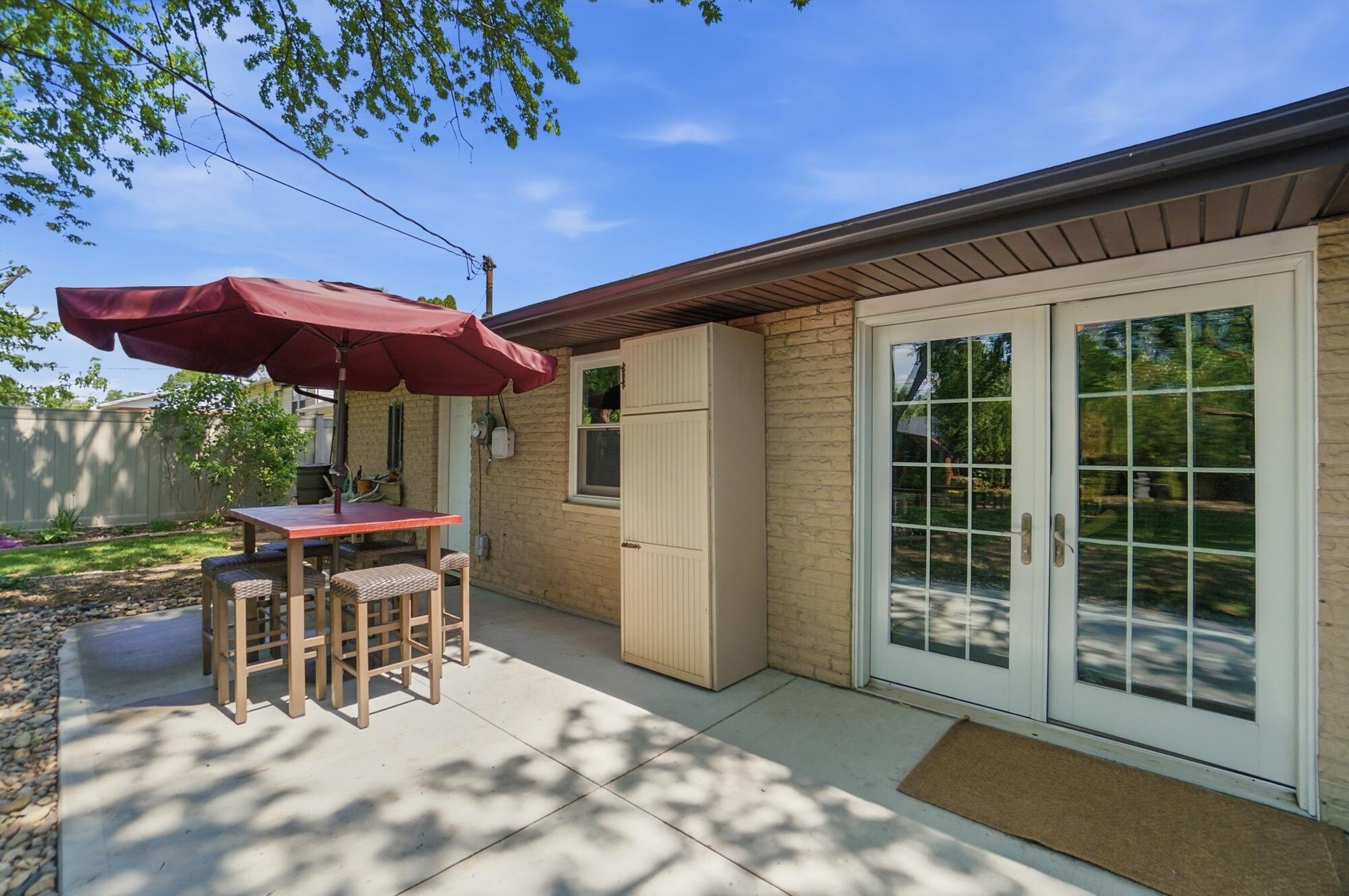 106 Sharon Drive, Piqua, Ohio 45356