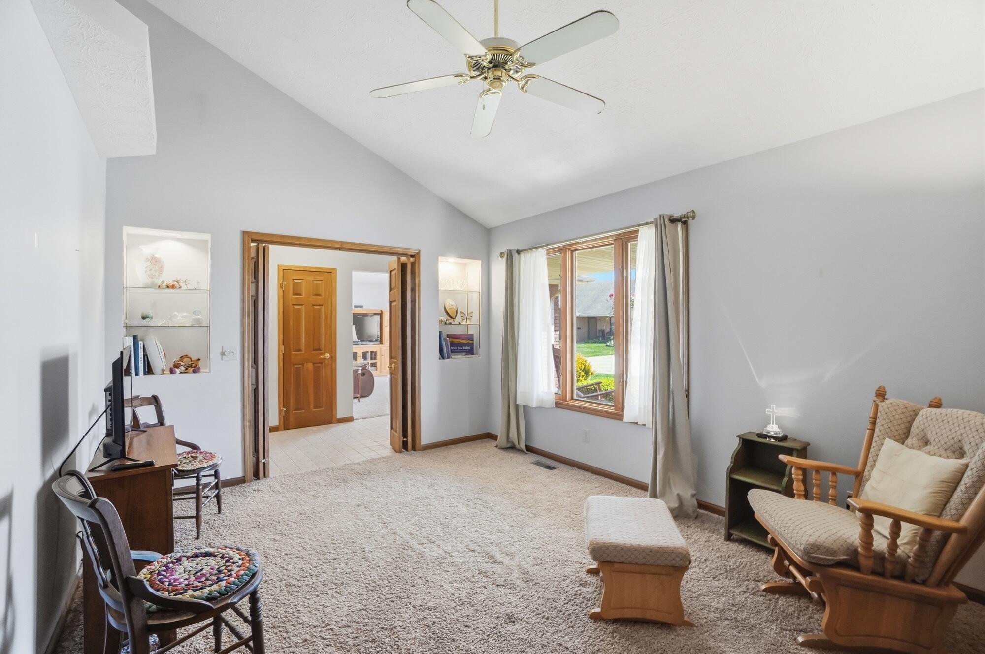 1738 Berwick Drive, Springfield, Ohio 45503