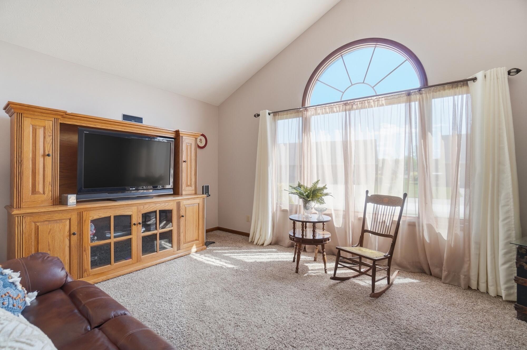 1738 Berwick Drive, Springfield, Ohio 45503