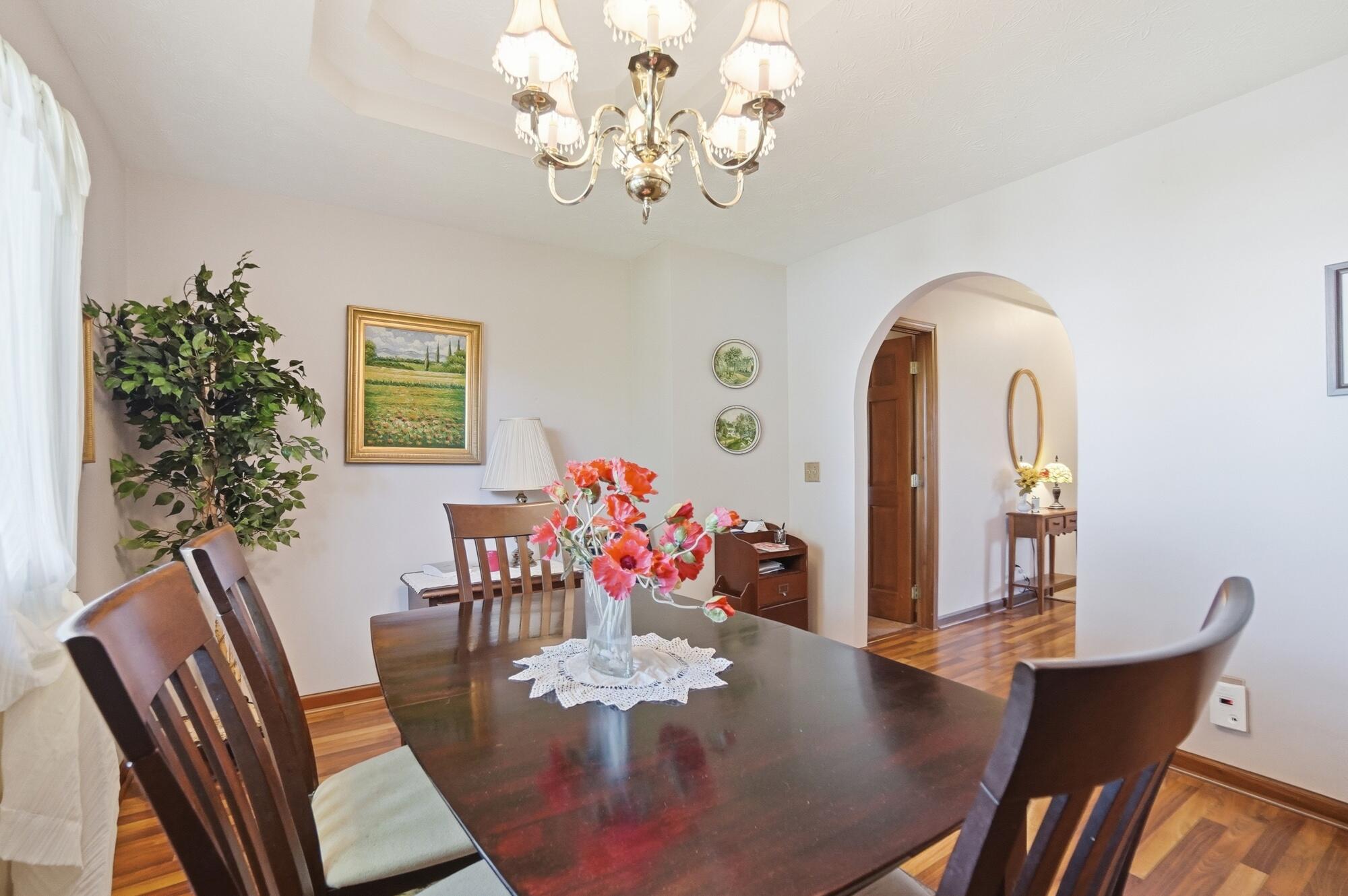 1738 Berwick Drive, Springfield, Ohio 45503