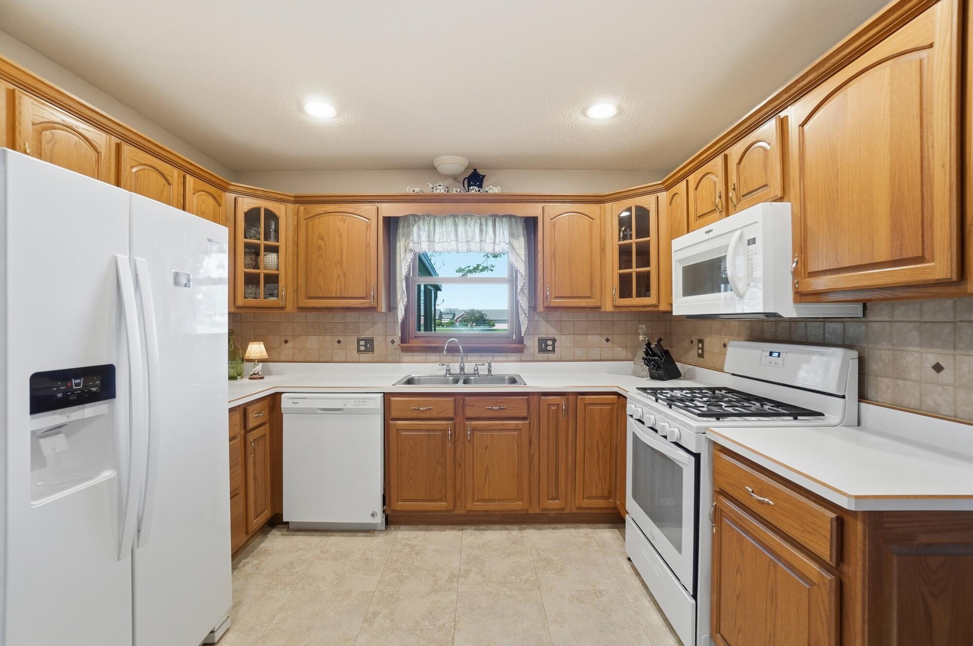 1738 Berwick Drive, Springfield, Ohio 45503