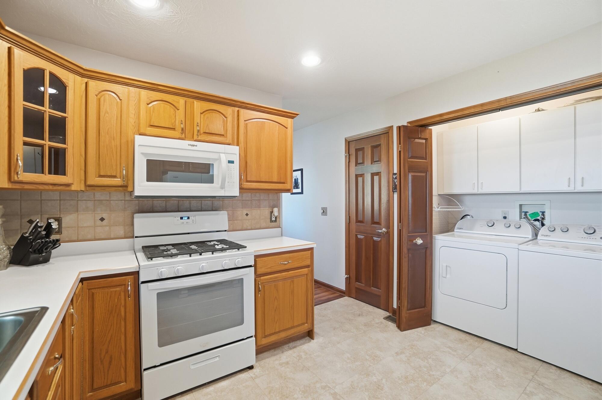 1738 Berwick Drive, Springfield, Ohio 45503