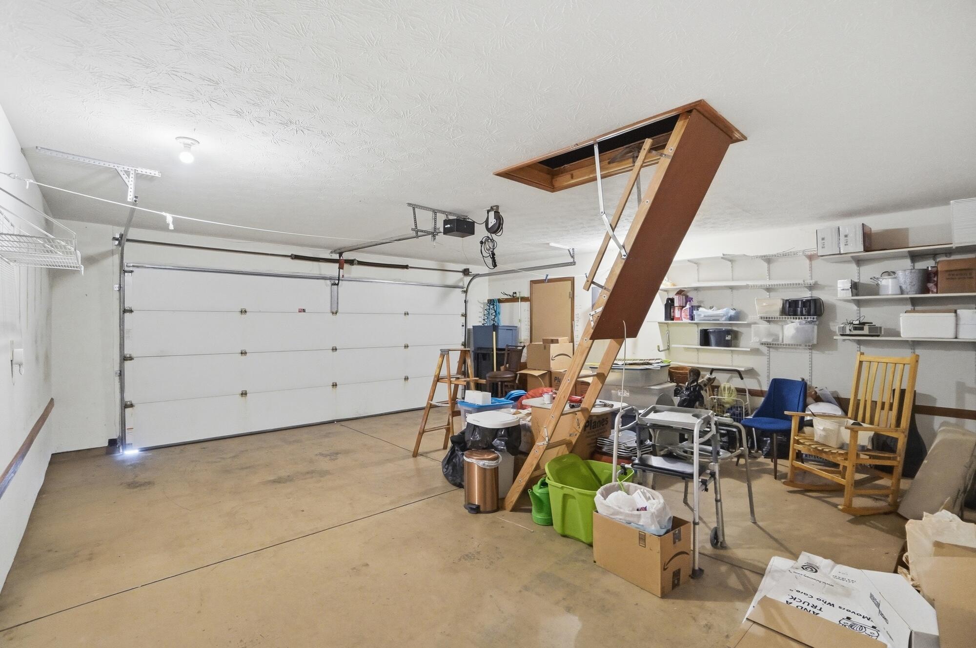 1738 Berwick Drive, Springfield, Ohio 45503