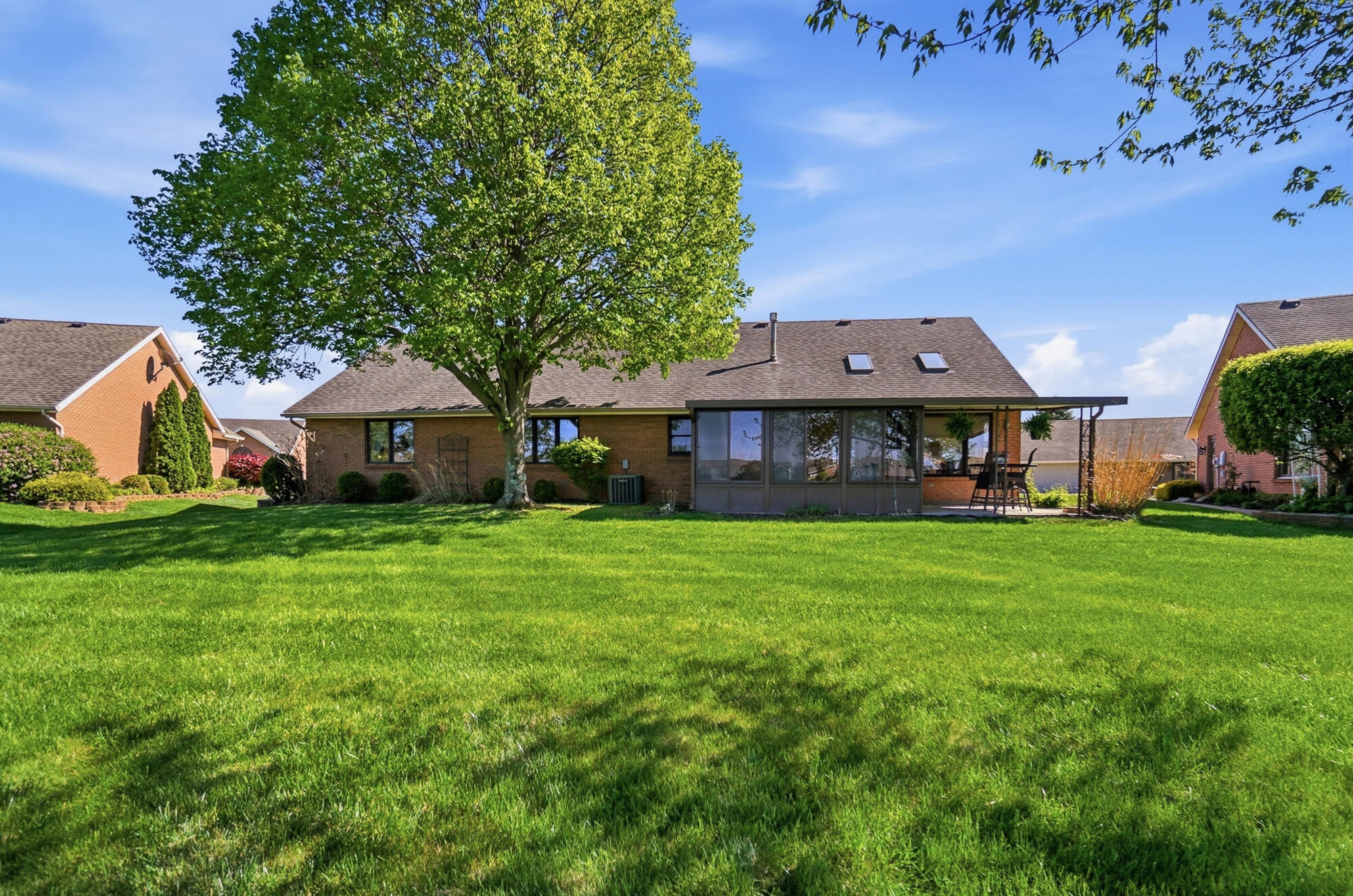 1738 Berwick Drive, Springfield, Ohio 45503