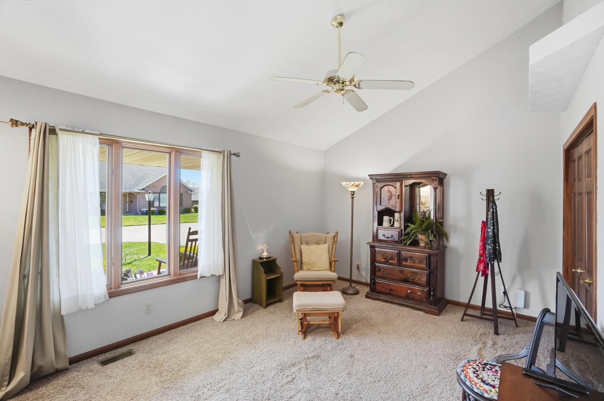 1738 Berwick Drive, Springfield, Ohio 45503