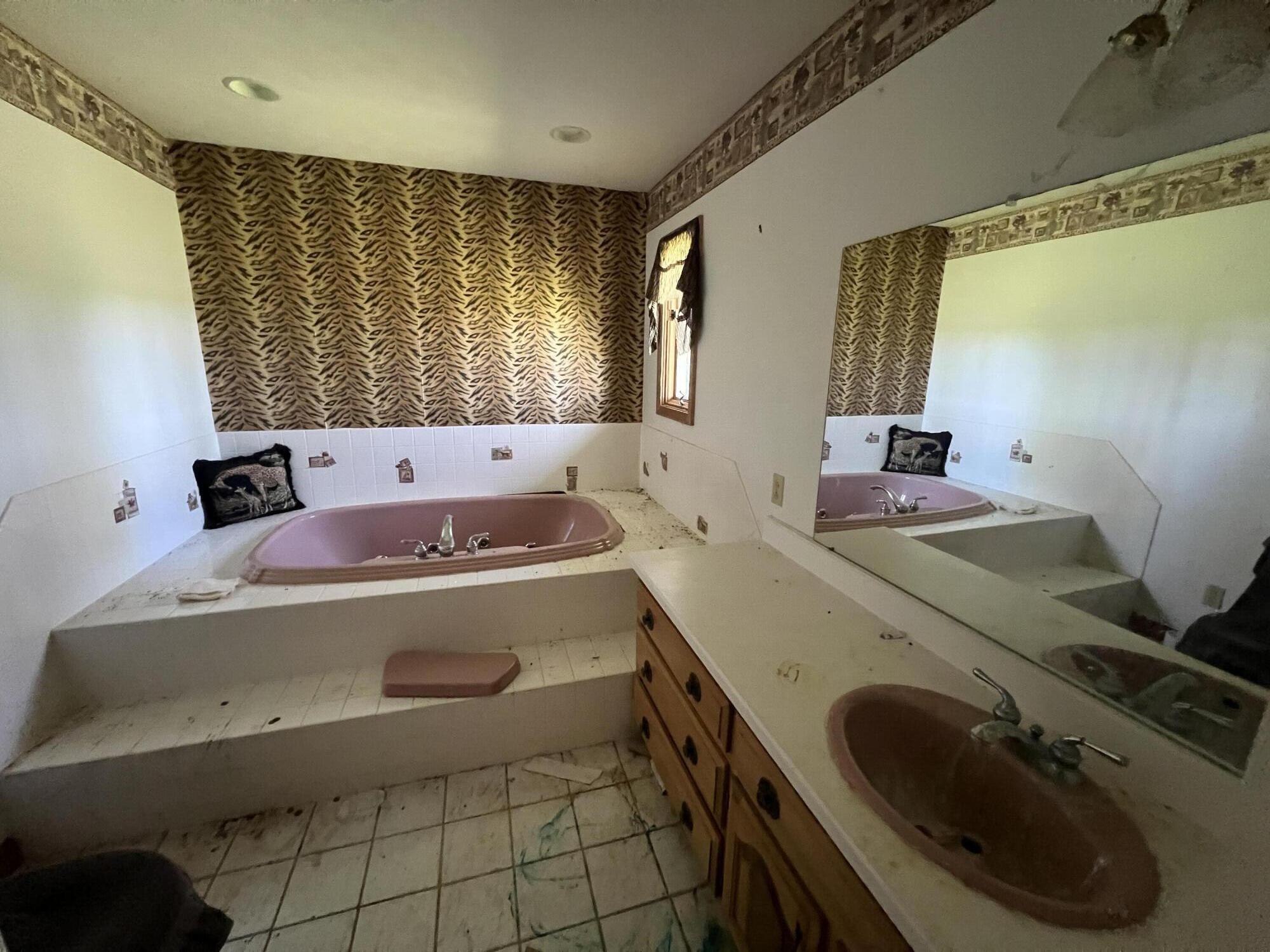 17300 Lock Two Road, Botkins, Ohio 45306