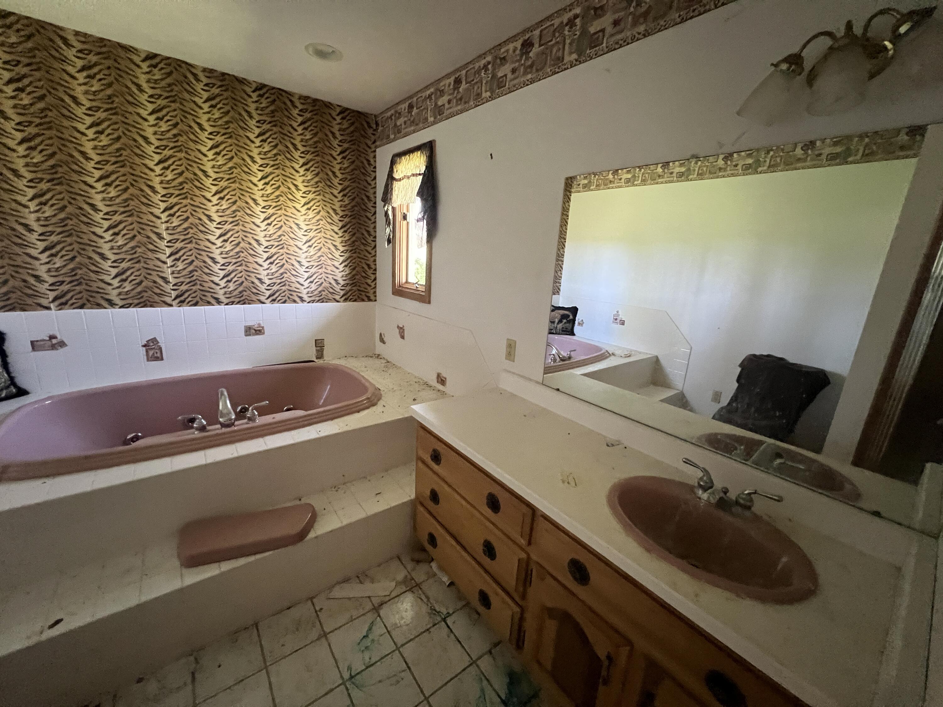 17300 Lock Two Road, Botkins, Ohio 45306